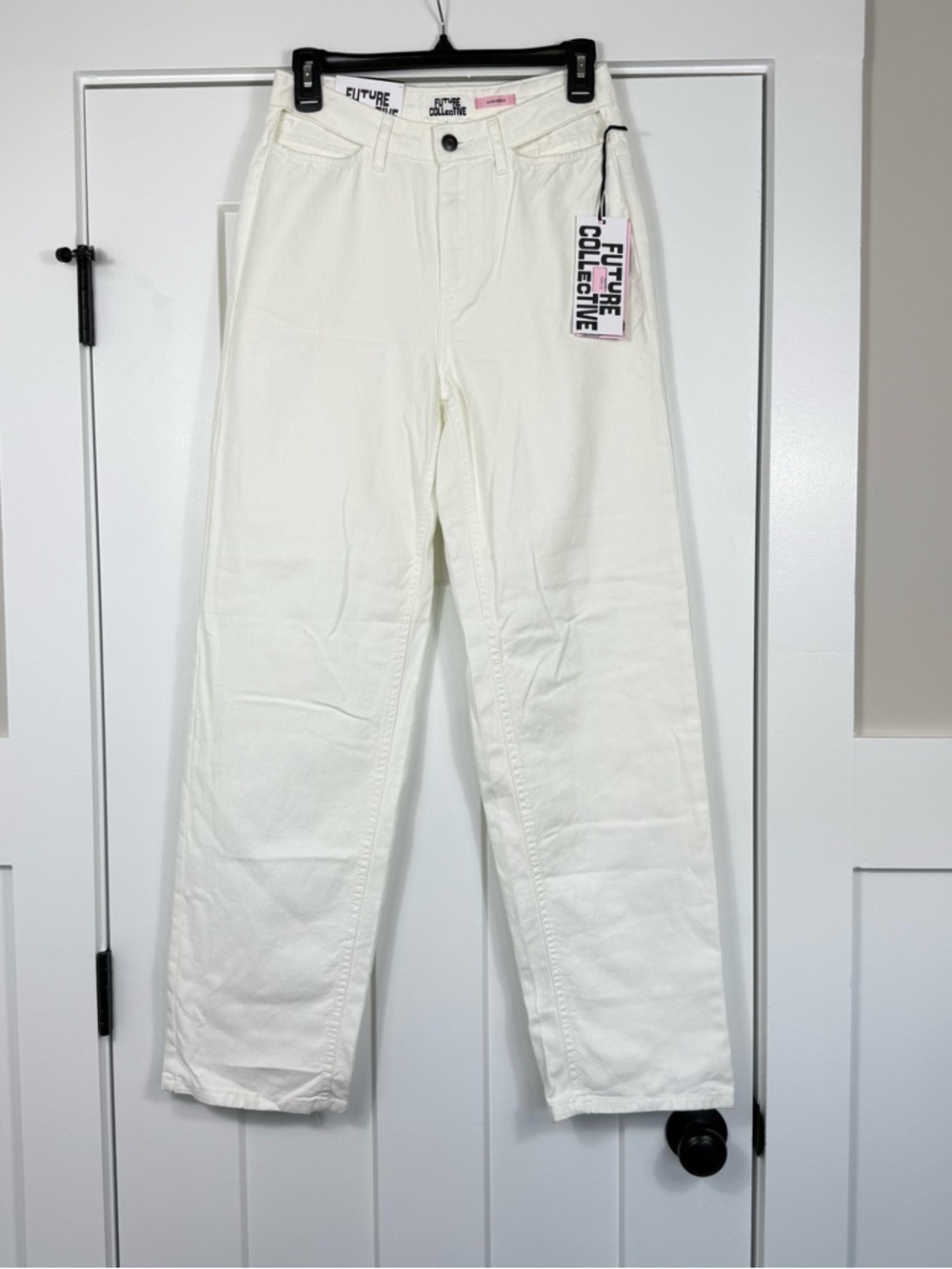 Alani Noelle Future Collective Straight Leg White Denim Jeans Women’s Size 2